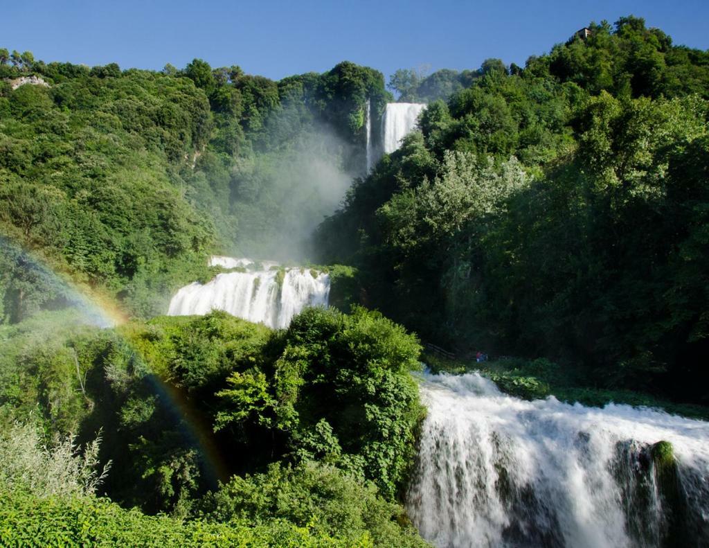 Il Casolare Della Cascata Hotell Terni Exteriör bild